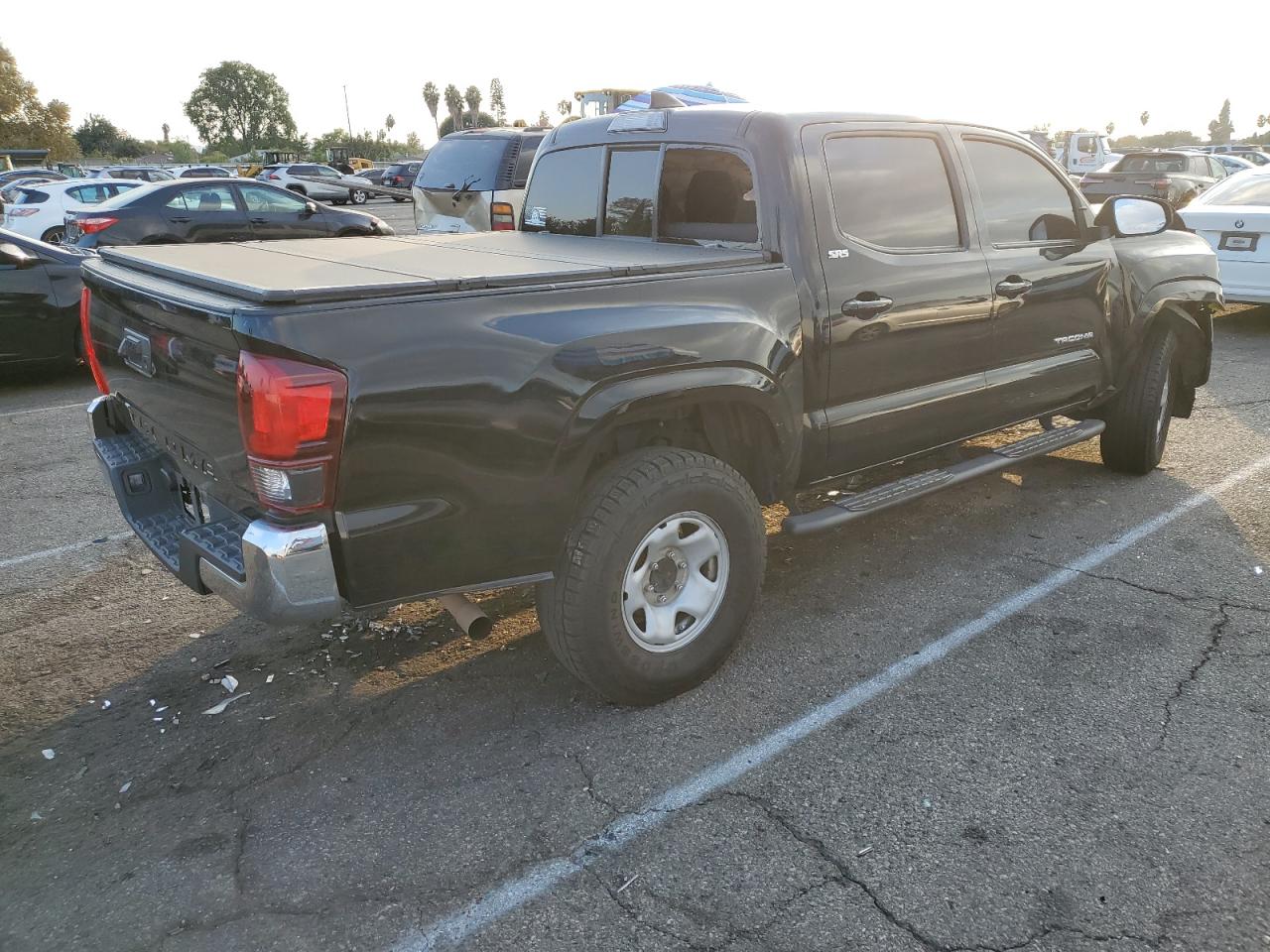 2019 Toyota Tacoma - Image 3
