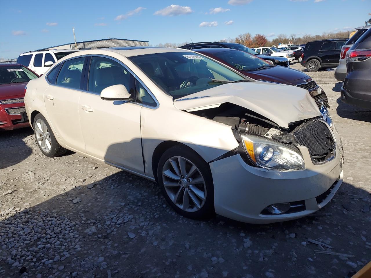 VIN 1G4PR5SK6F4116381 2015 BUICK VERANO no.4