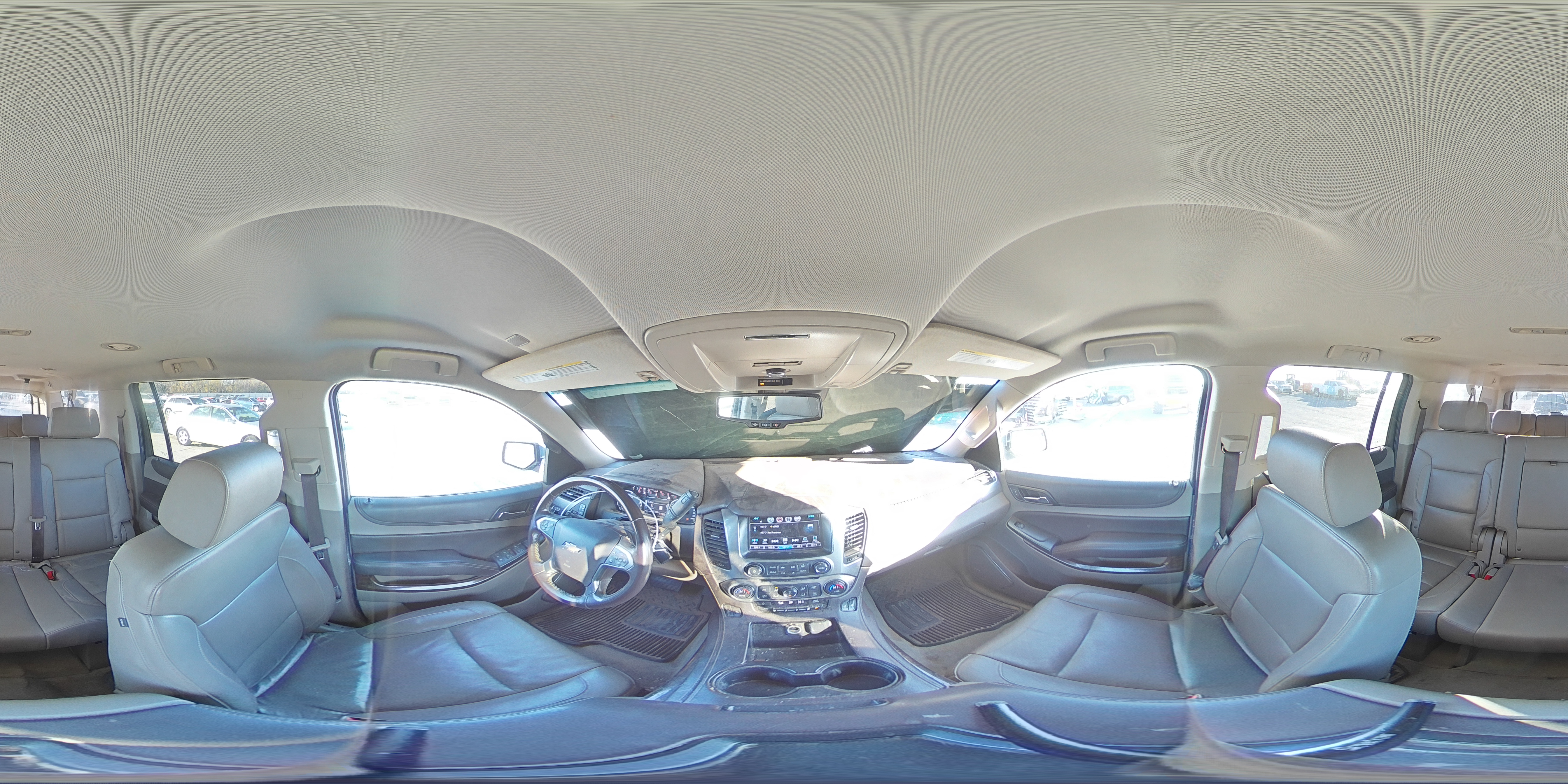 2017 Chevrolet Suburban - Image 14