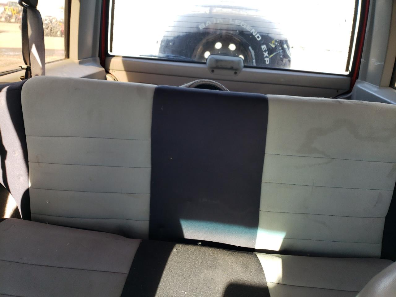 1996 Jeep Grand Cherokee - Image 10