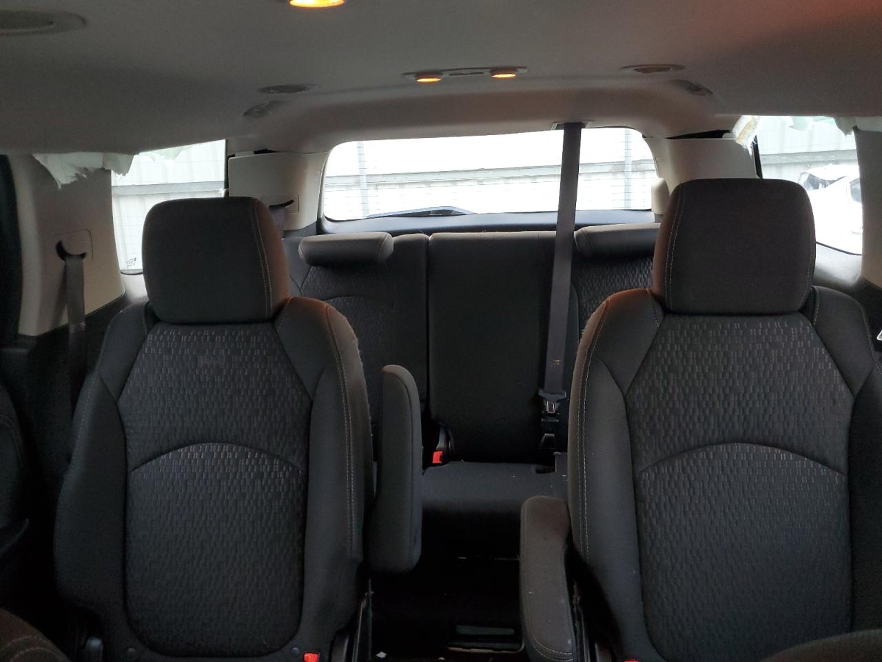 2013 GMC Acadia - Image 10