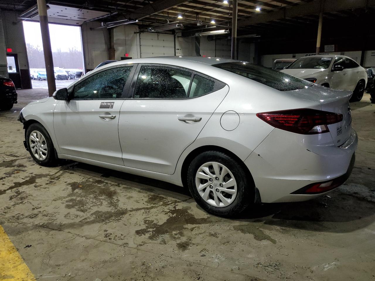 2020 Hyundai Elantra - Image 2