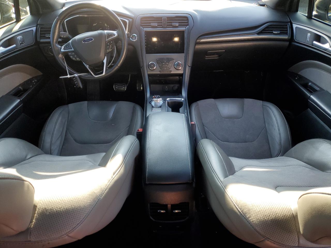 2017 Ford Fusion - Image 8