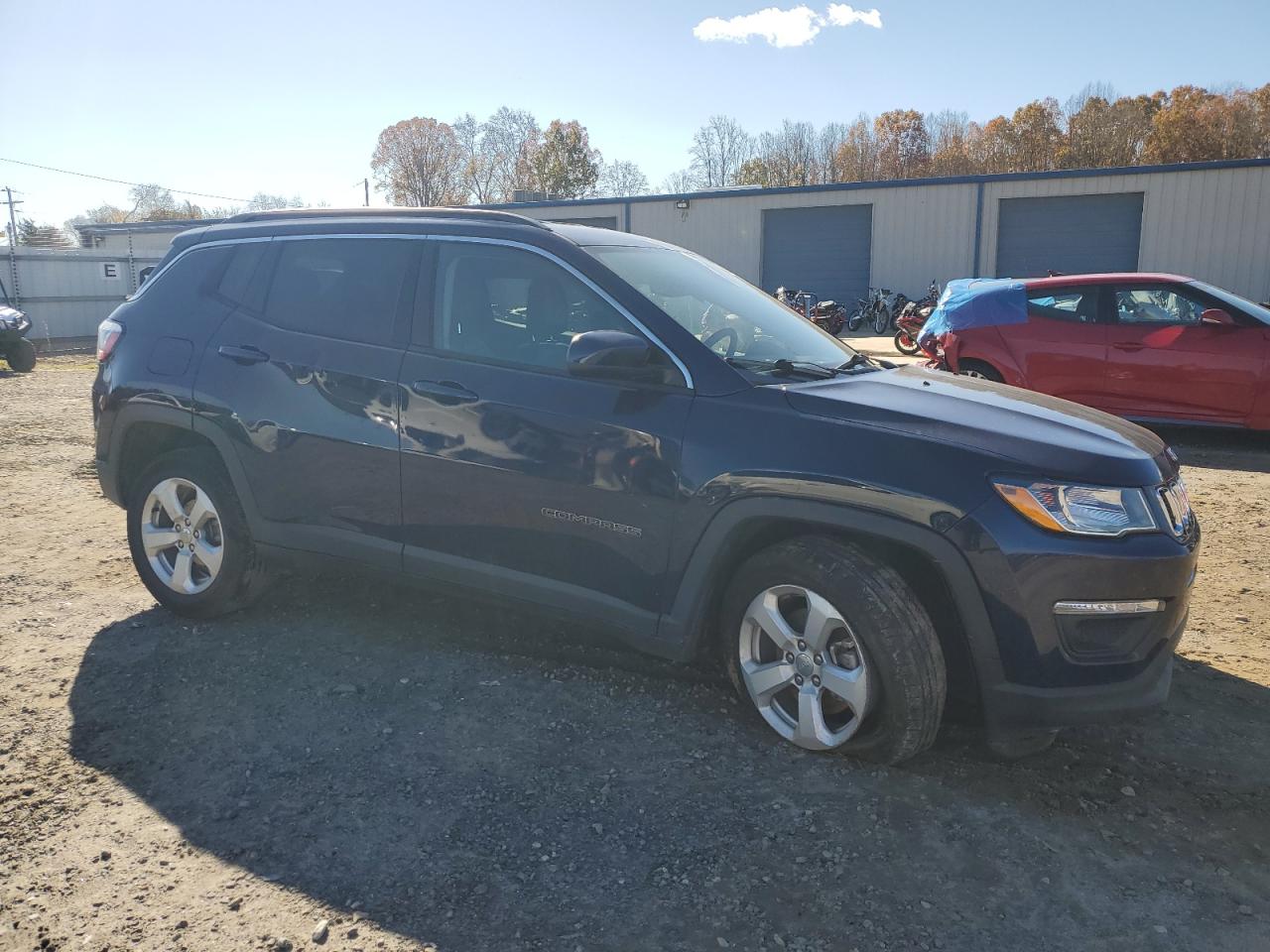 VIN 3C4NJDBB7JT373419 2018 JEEP COMPASS no.4