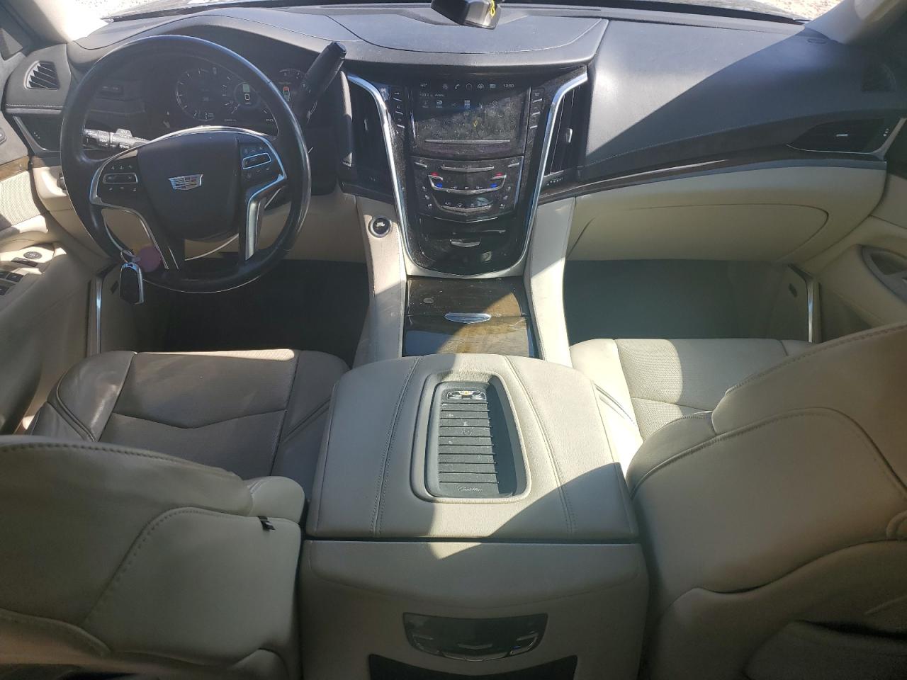 2019 Cadillac Escalade - Image 8