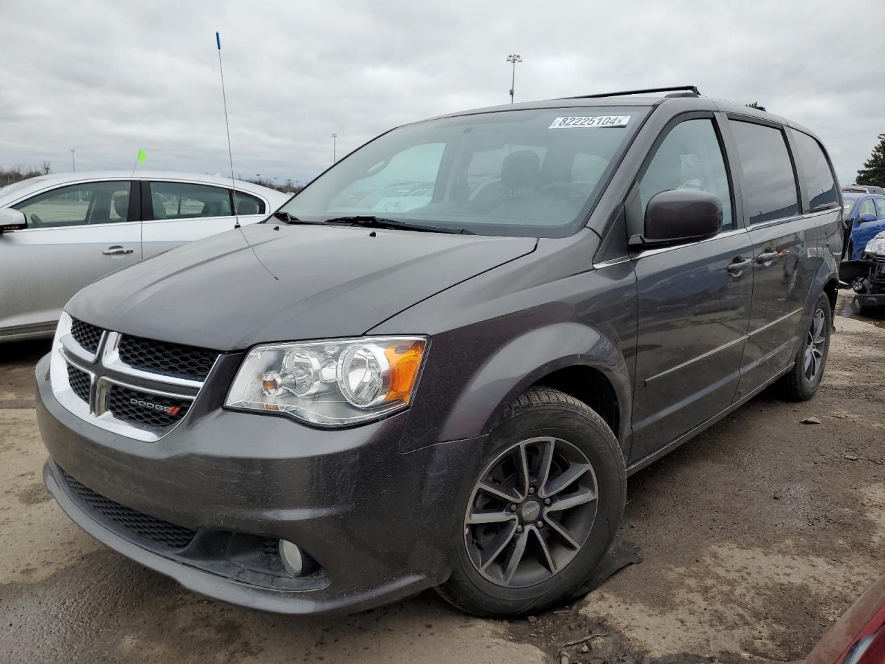 VIN 2C4RDGCG2HR580379 2017 DODGE CARAVAN no.1