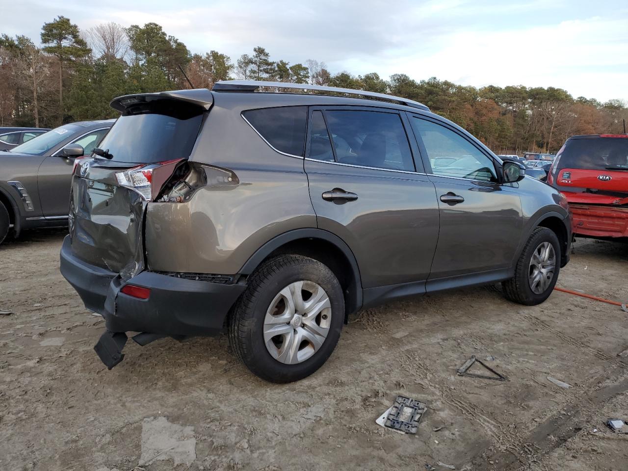 2015 Toyota RAV 4 - Image 3