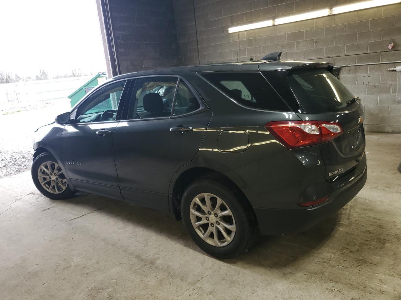 2019 Chevrolet Equinox - Image 2