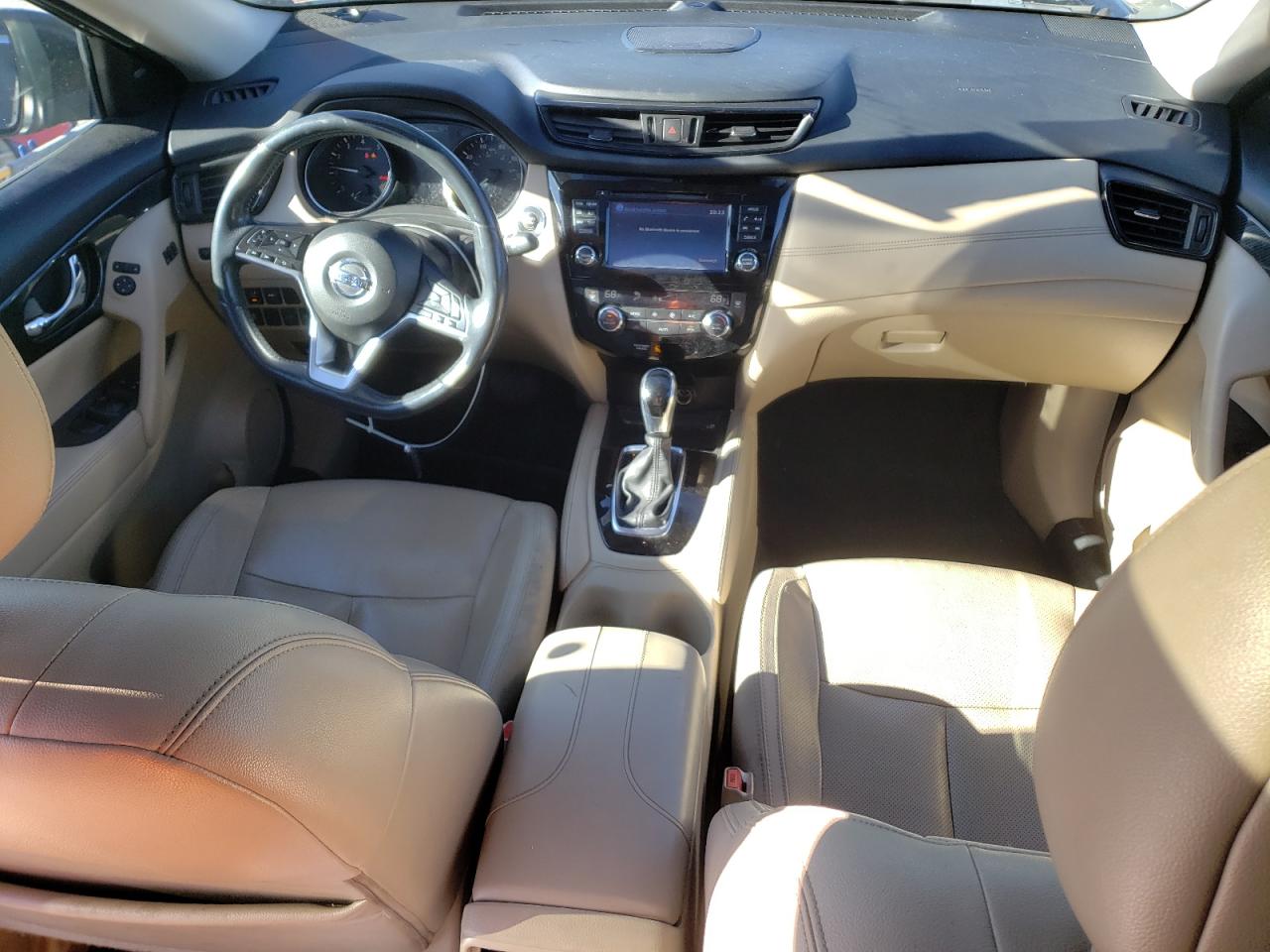 2017 Nissan Rogue - Image 8