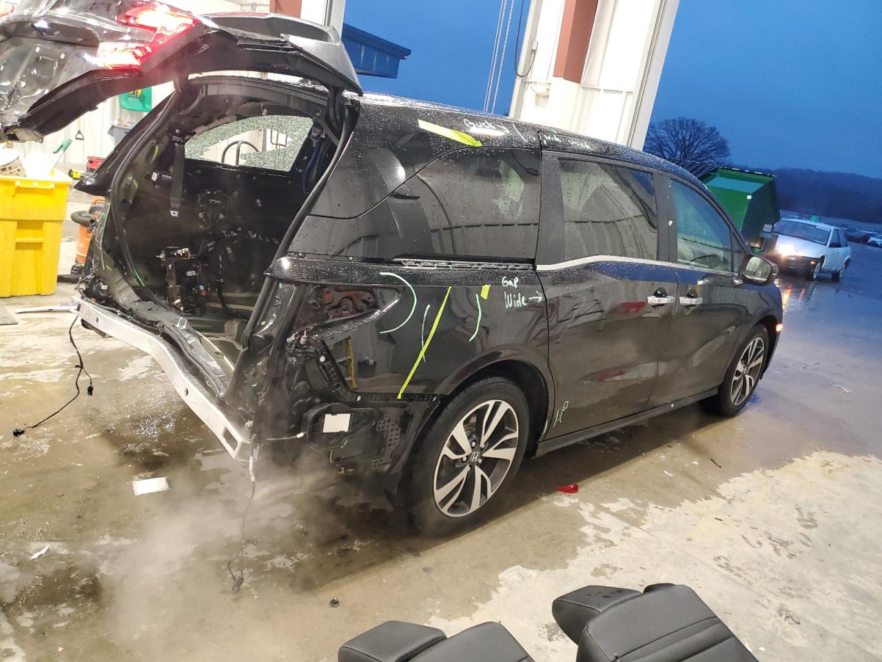 2024 Honda Odyssey - Image 3