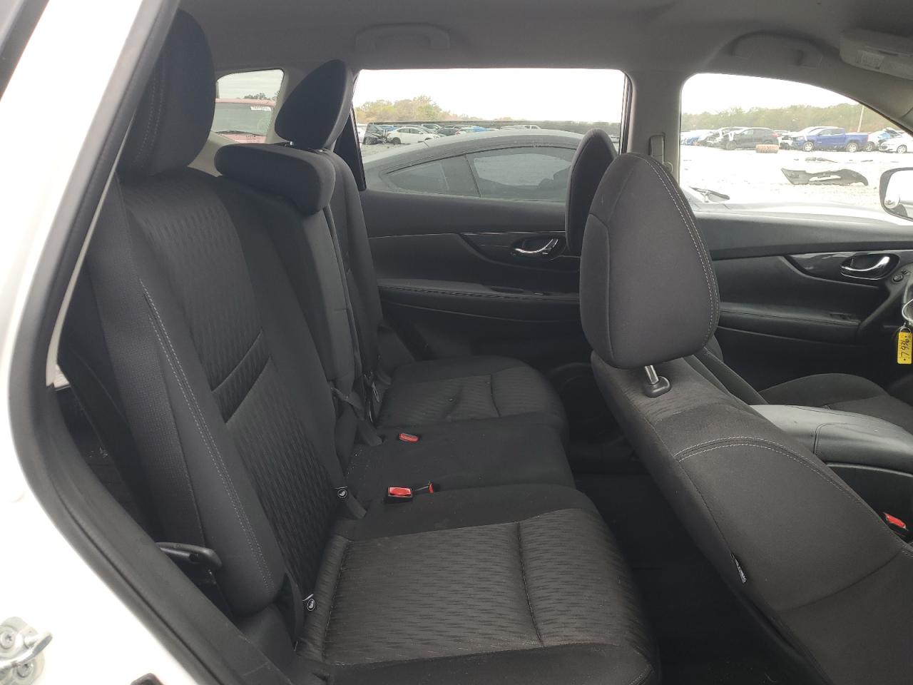 2020 Nissan Rogue - Image 11