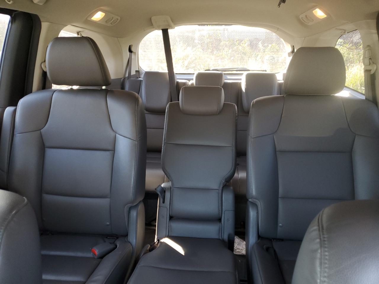2014 Honda Odyssey - Image 10