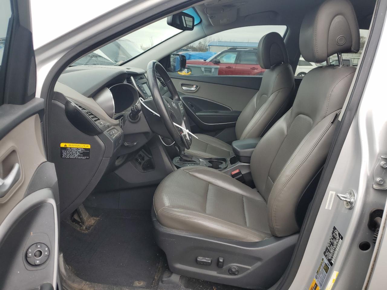 2014 Hyundai Santa Fe - Image 7