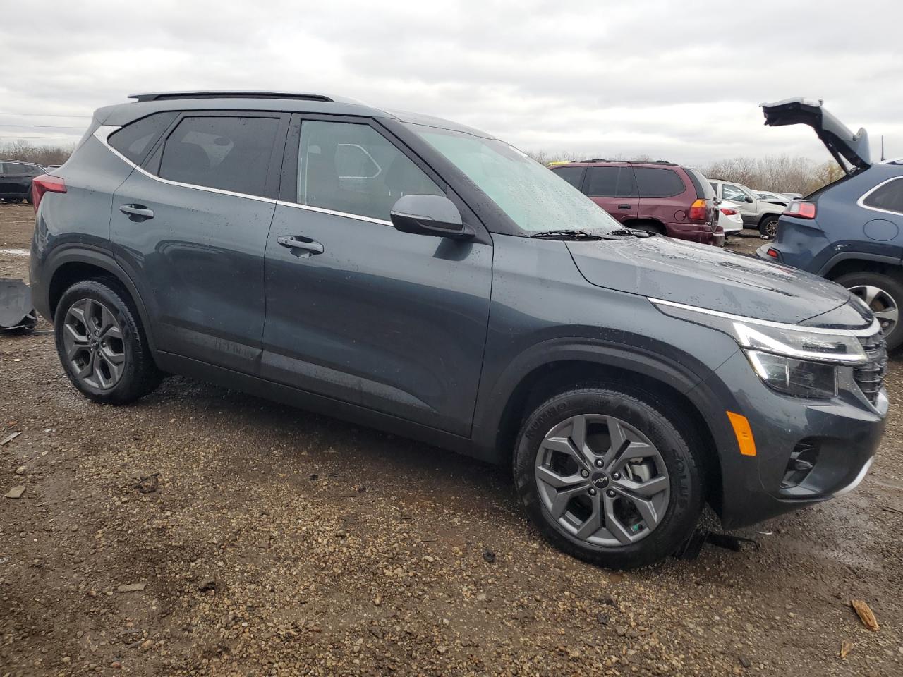 2024 Kia Seltos - Image 4
