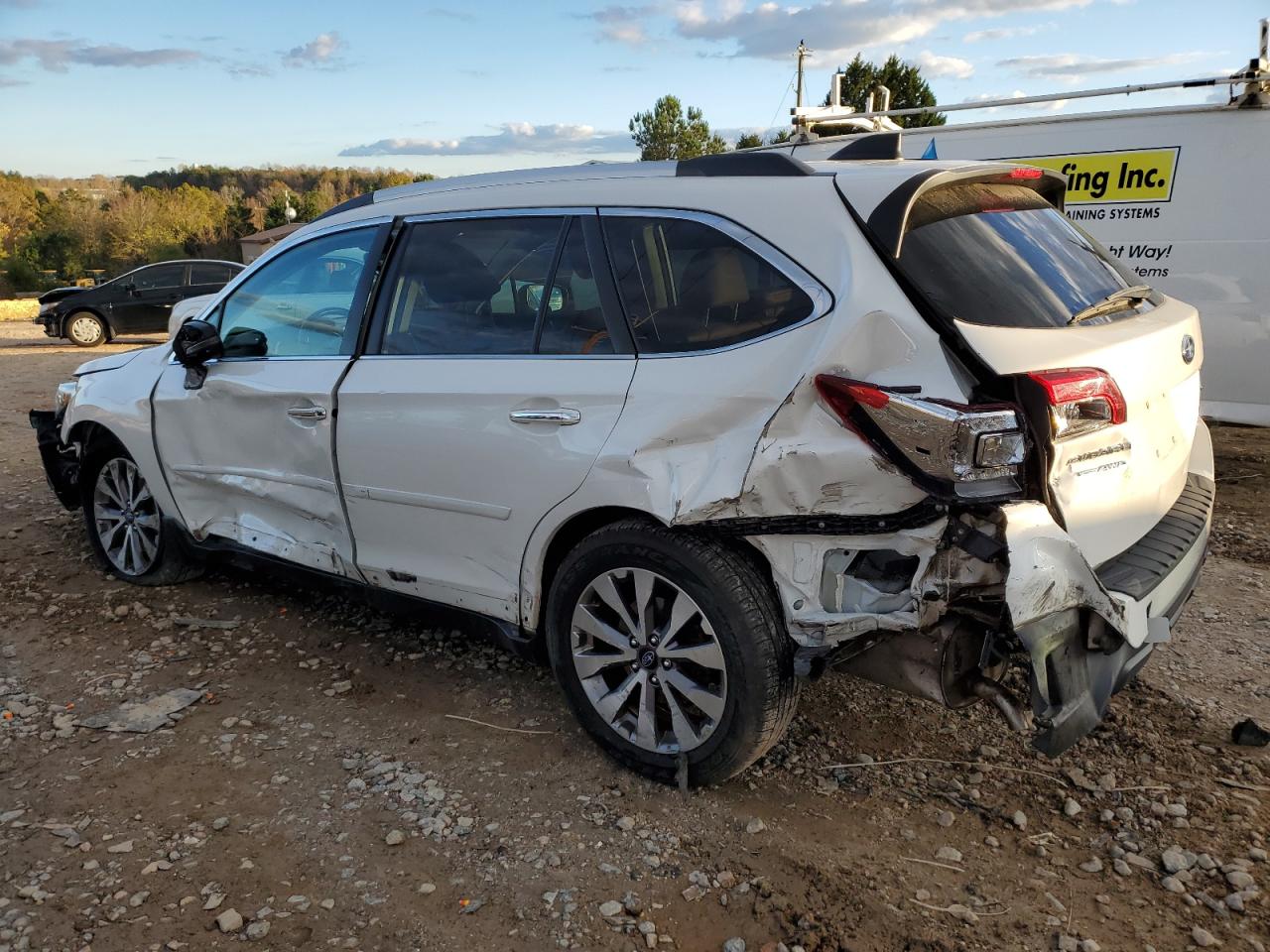 2018 Subaru Outback - Image 2