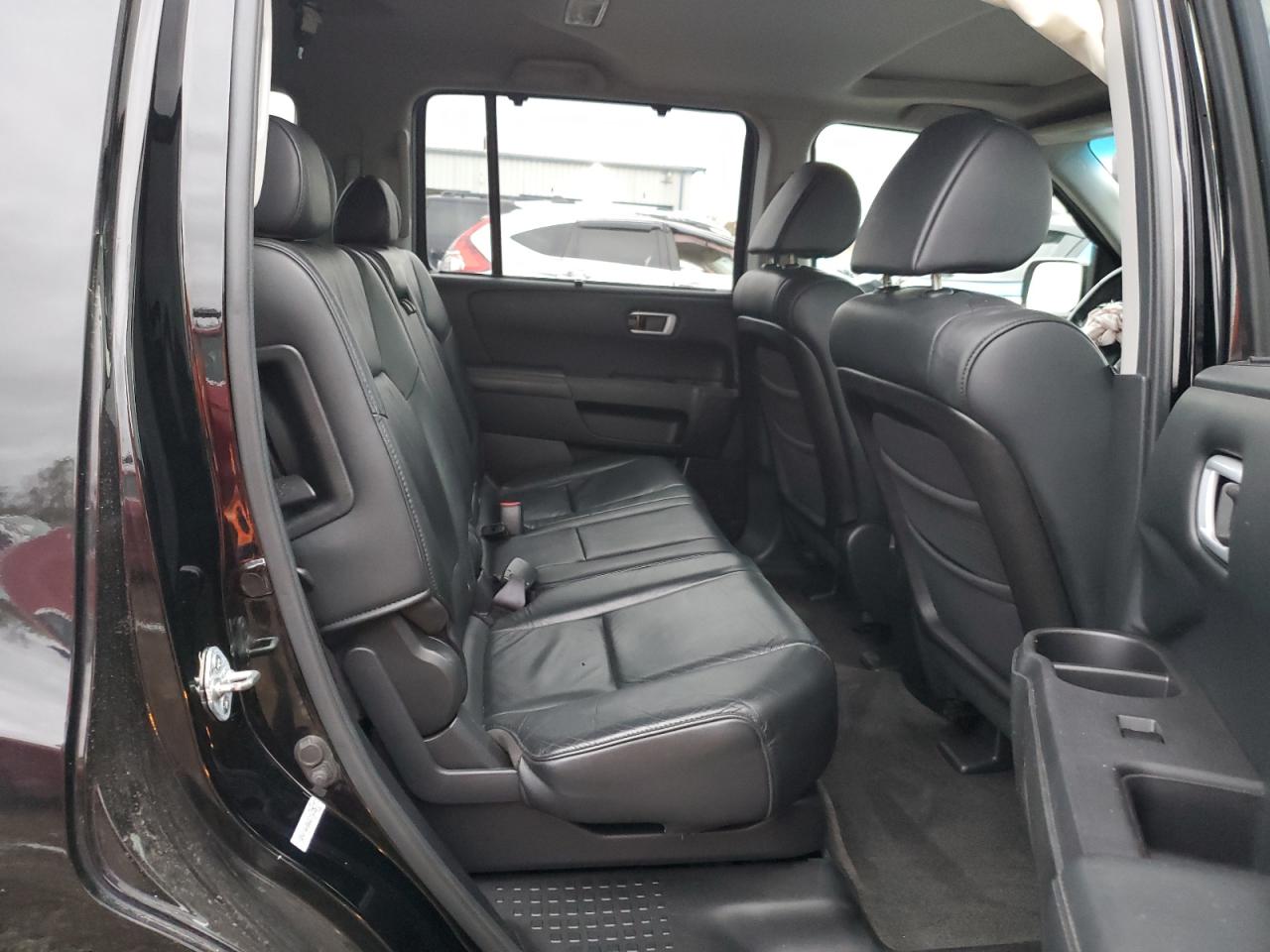 2010 Honda Pilot - Image 11