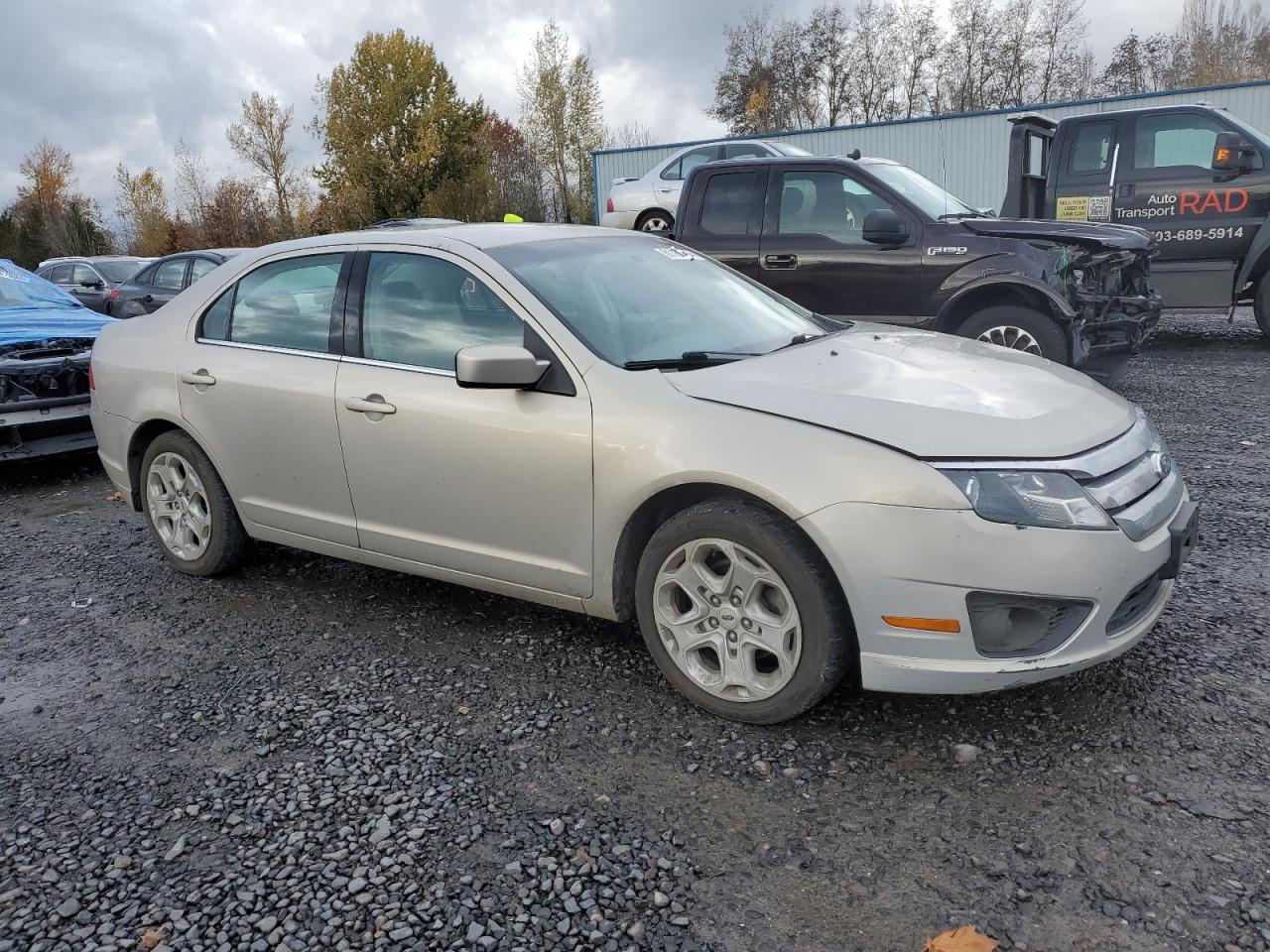 2010 Ford Fusion - Image 4