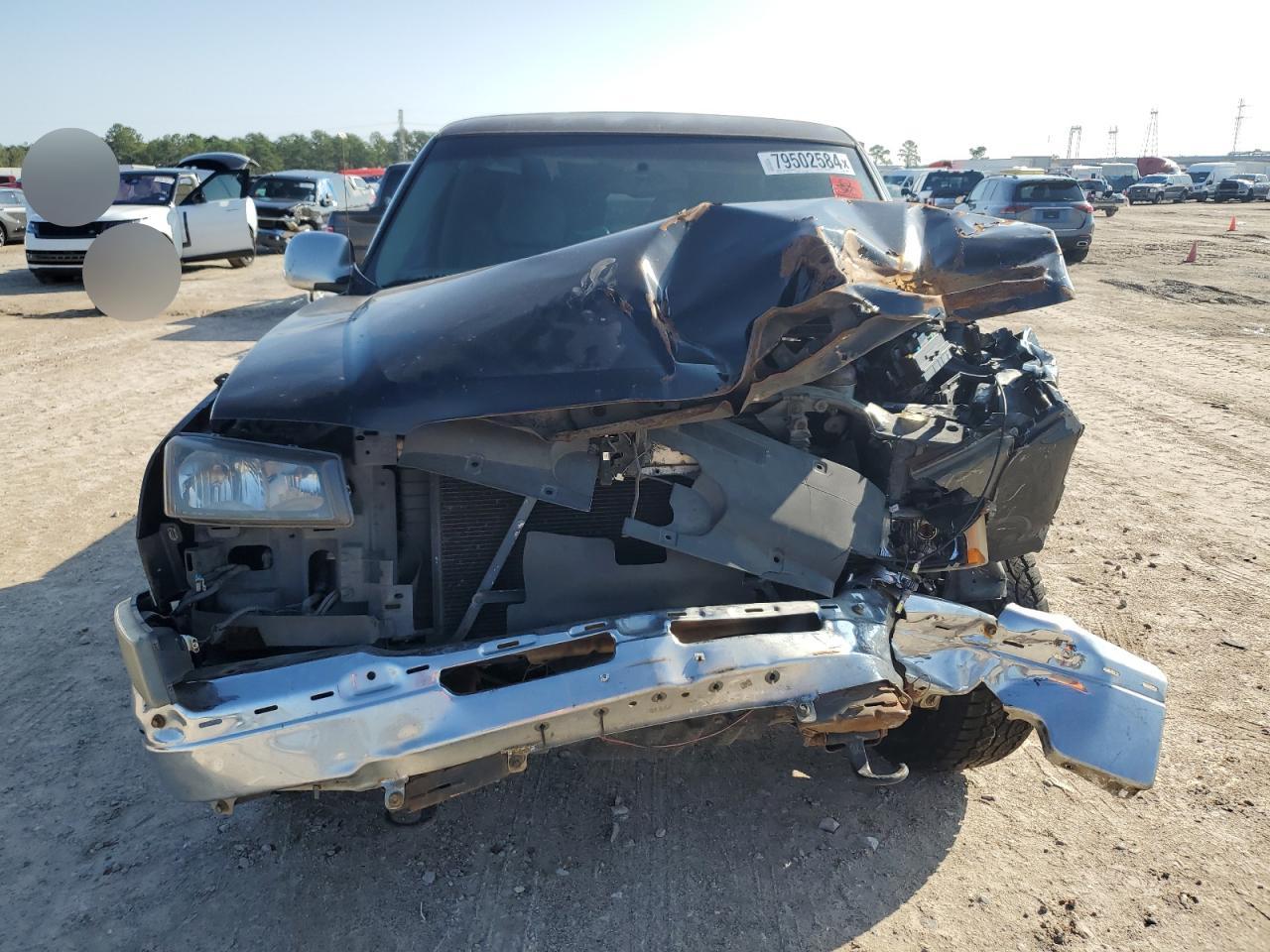 2003 Chevrolet Silverado - Image 5