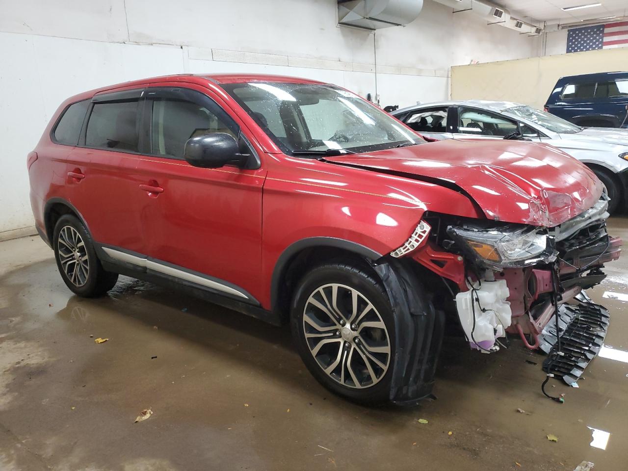2017 Mitsubishi Outlander - Image 4