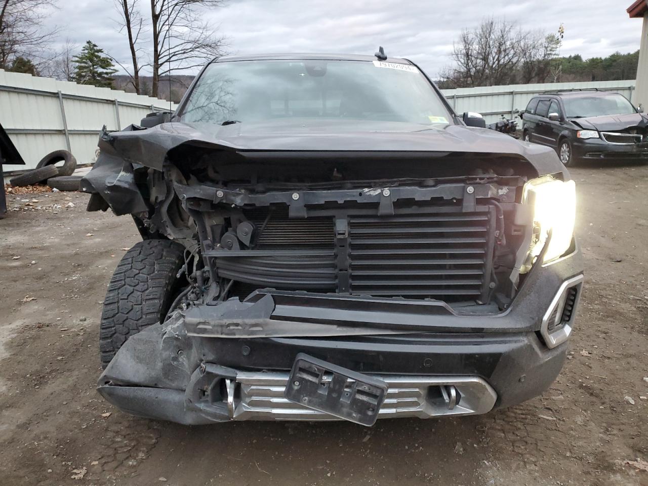 2019 GMC Sierra - Image 5