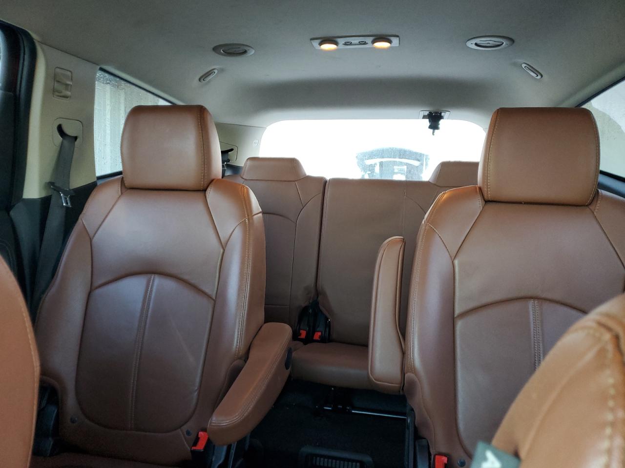 2017 Chevrolet Traverse - Image 10
