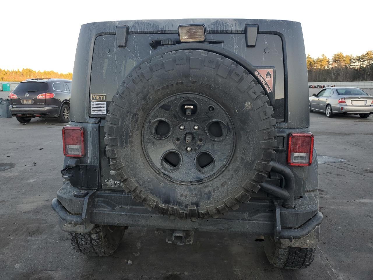 2015 Jeep Wrangler - Image 6