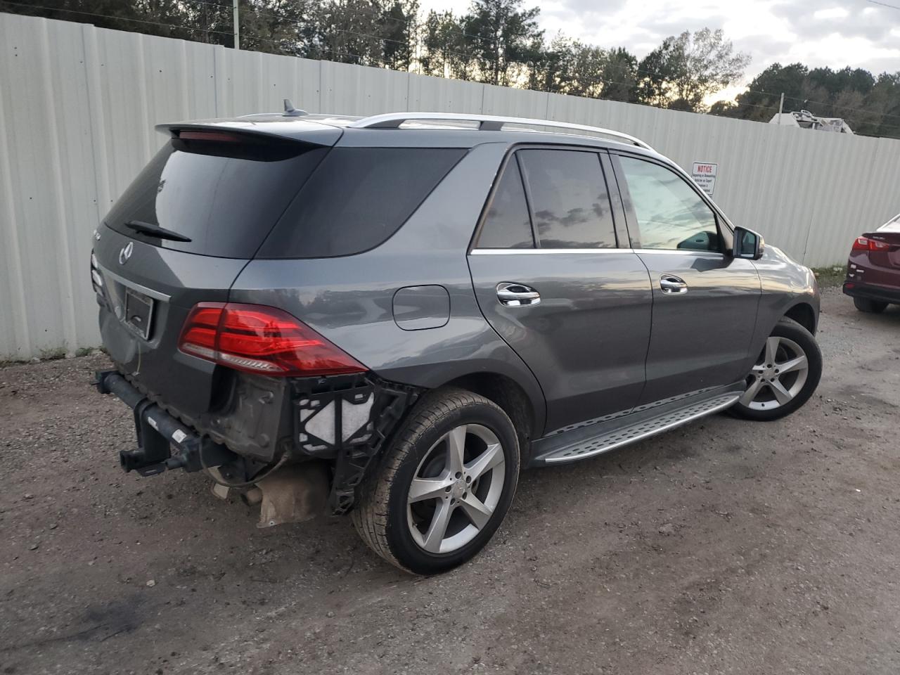2017 Mercedes-Benz GLE - Image 3
