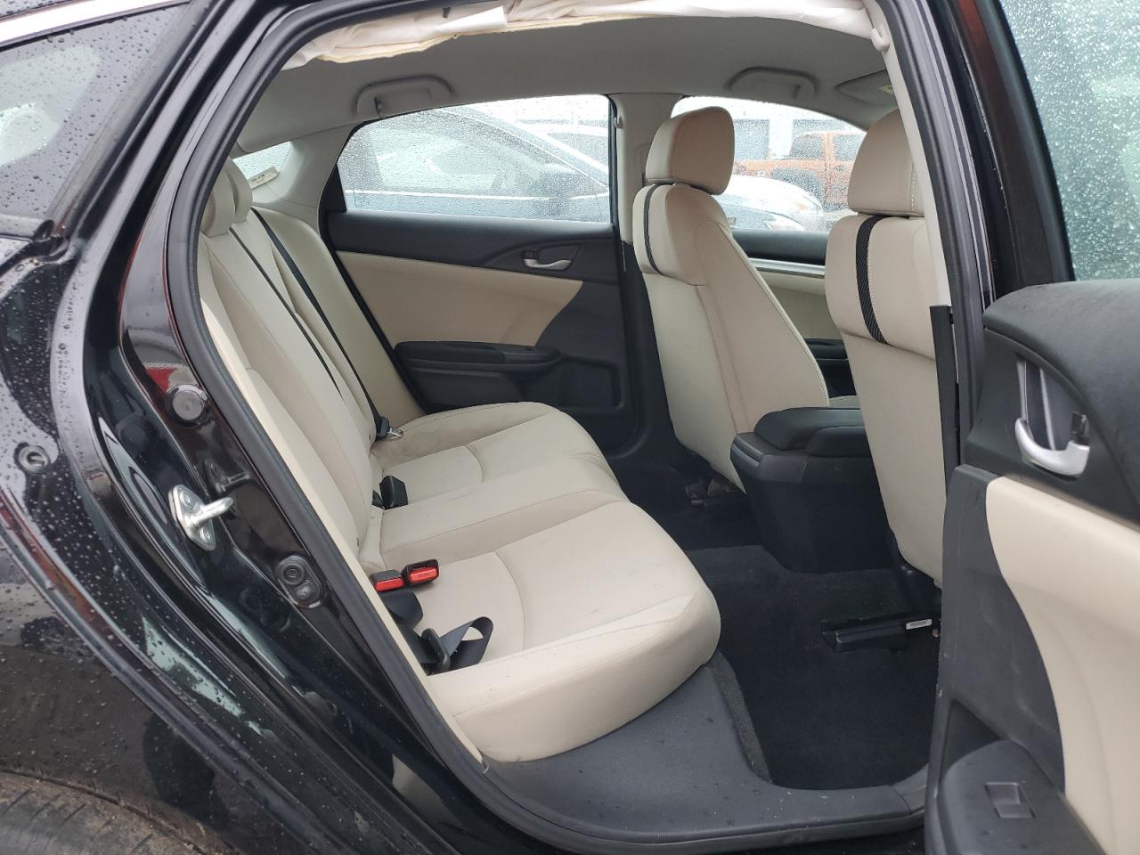 2018 Honda Civic - Image 10