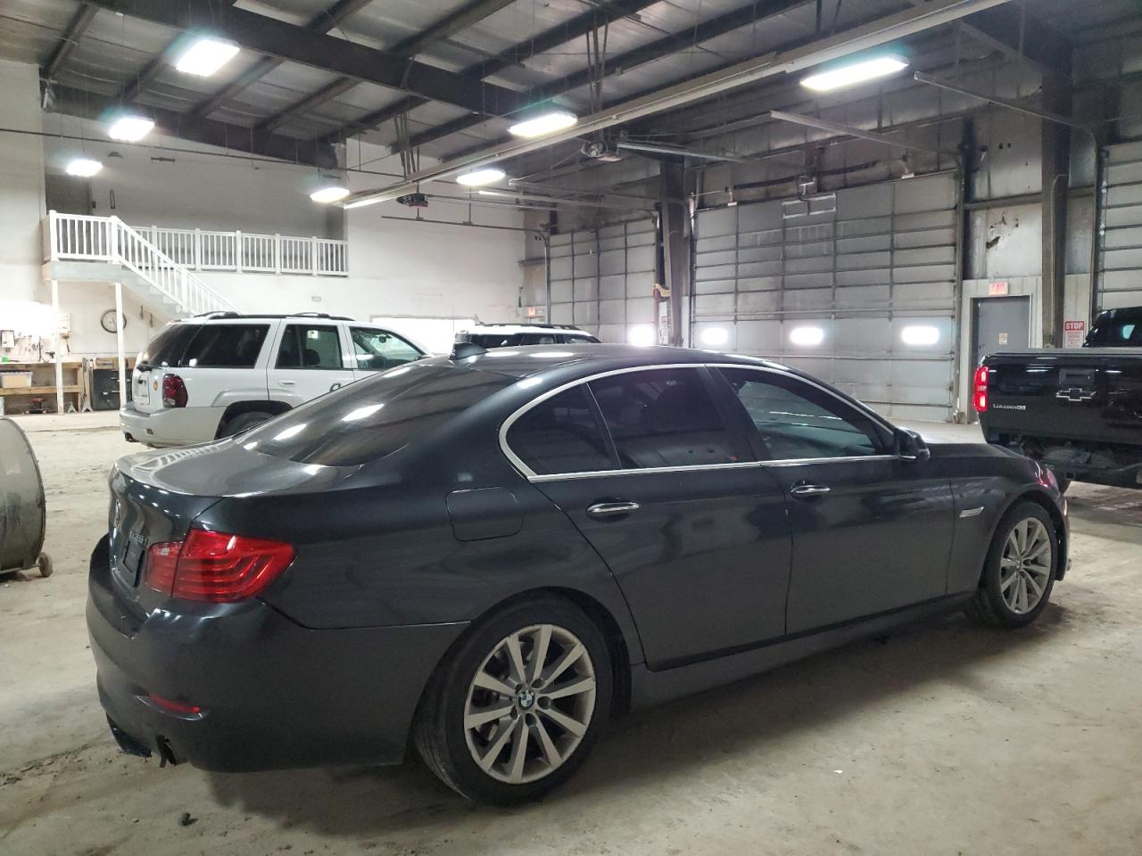 VIN WBA5B1C50GG553002 2016 BMW 5 SERIES no.3