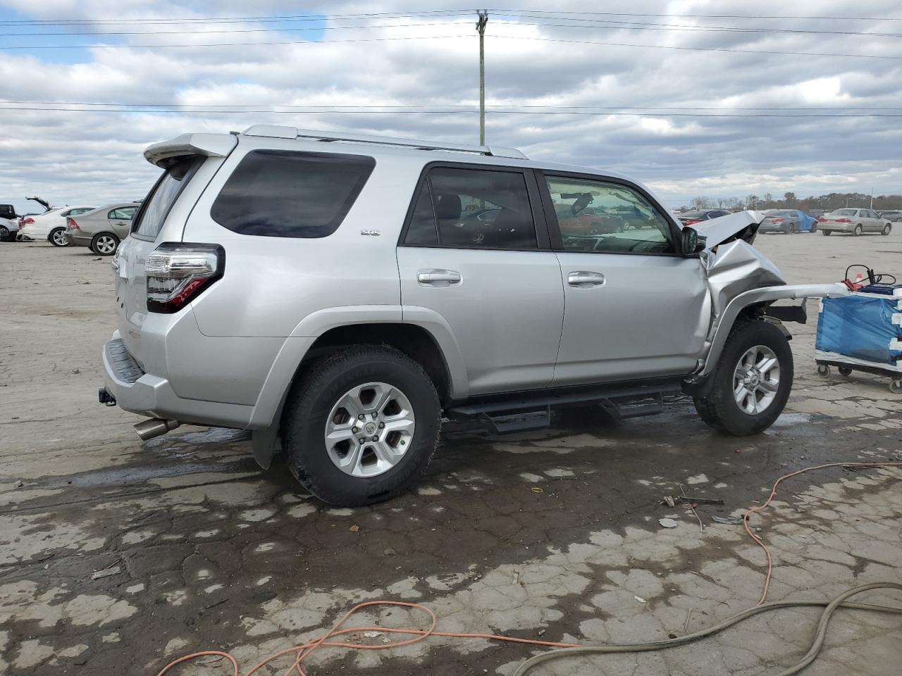 VIN JTEBU5JR0J5577392 2018 TOYOTA 4RUNNER no.3