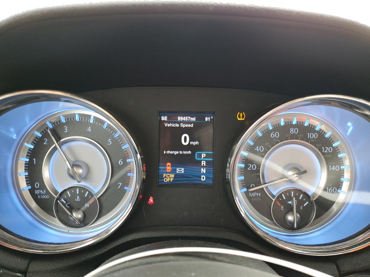 2014 Chrysler 300 - Image 9