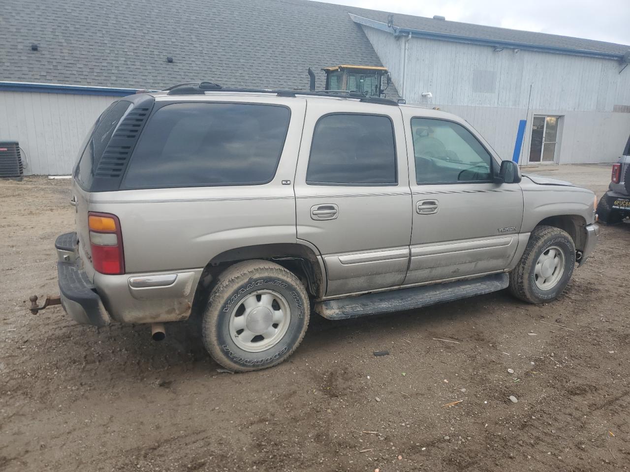 2000 GMC Yukon - Image 3
