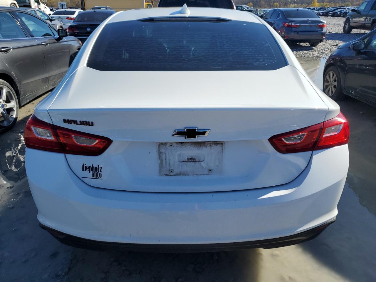 2018 Chevrolet Malibu - Image 6