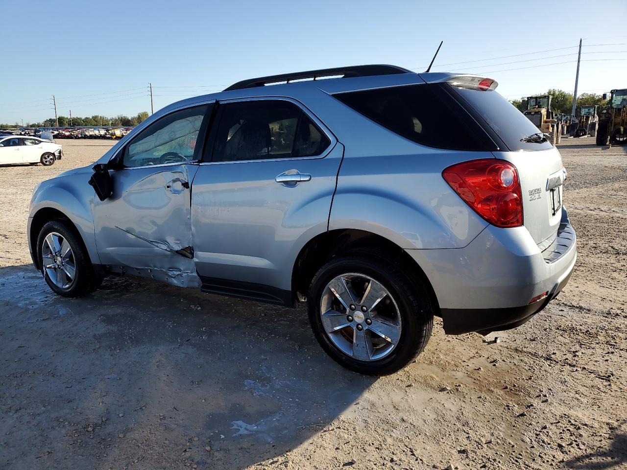 2014 Chevrolet Equinox - Image 2