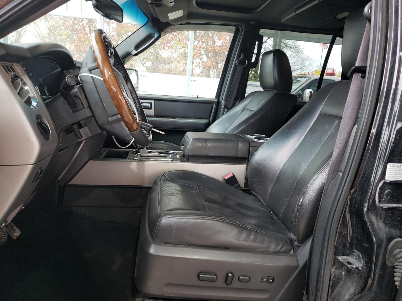 2010 Ford Expedition - Image 7