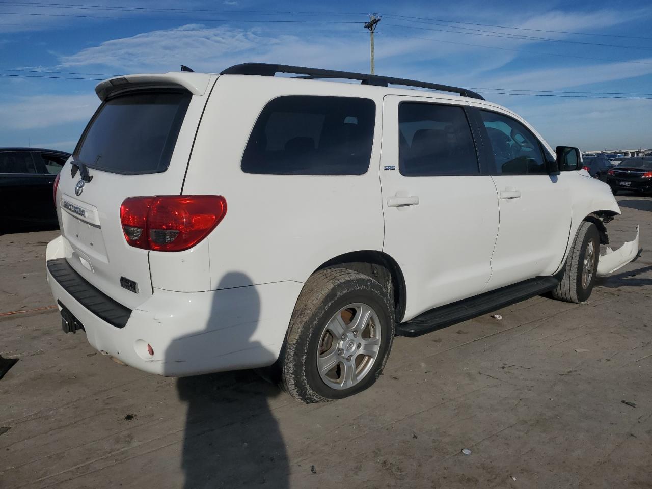 2014 Toyota Sequoia - Image 3