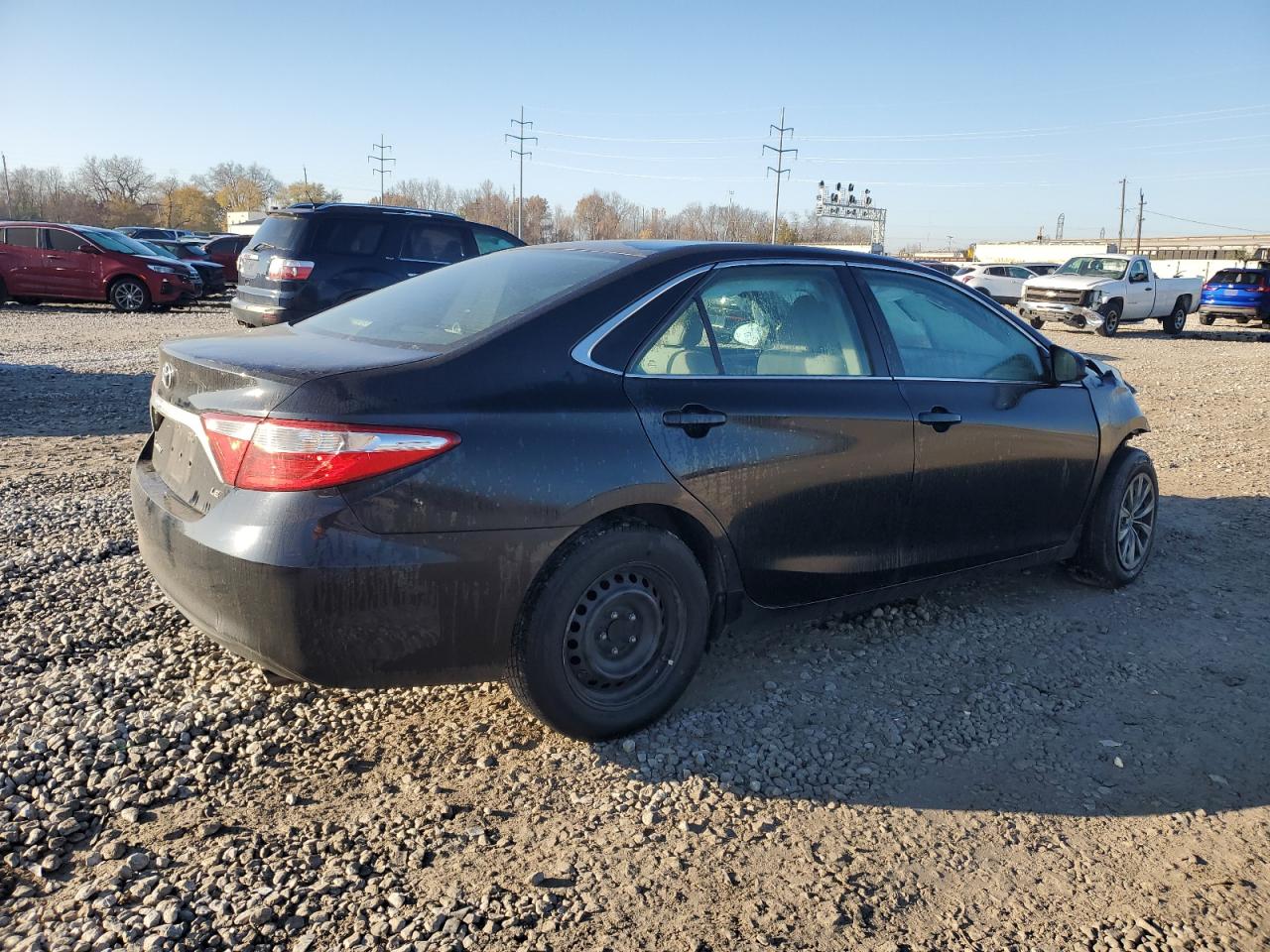 VIN 4T1BF1FK0GU143664 2016 TOYOTA CAMRY no.3