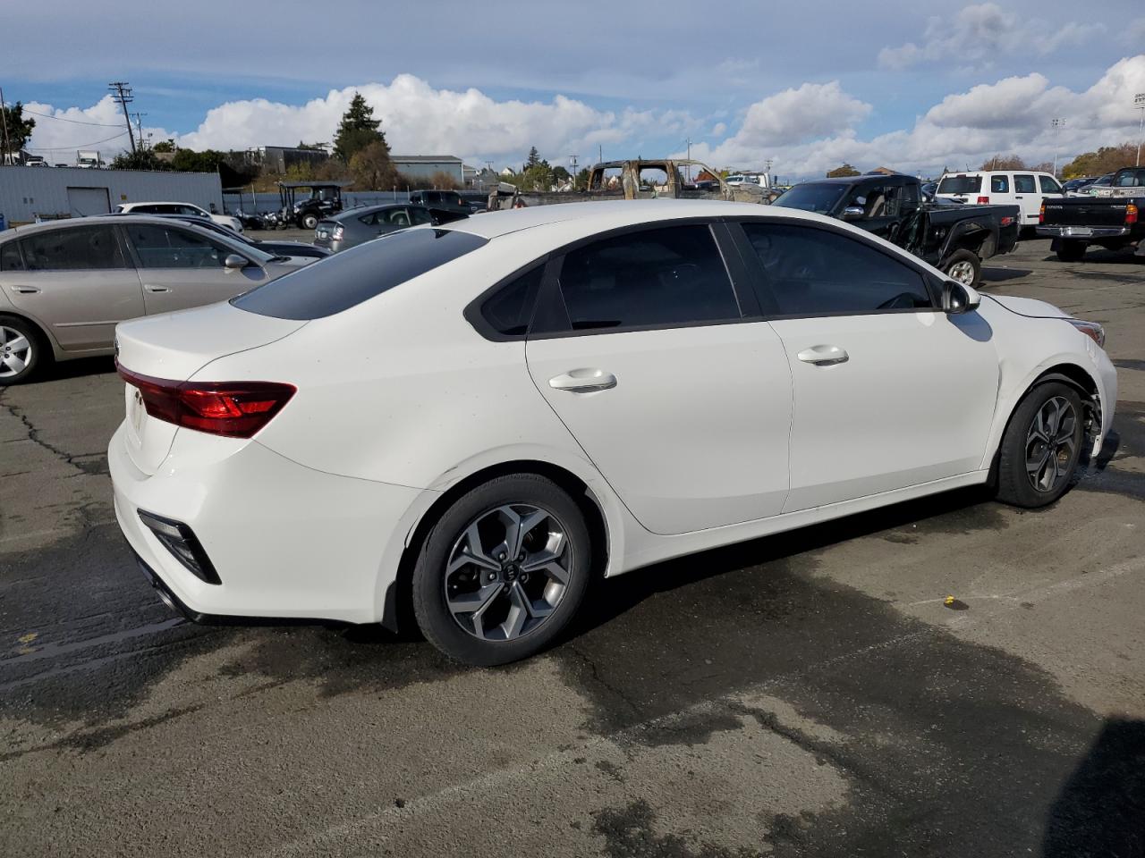 VIN 3KPF24AD3KE095080 2019 KIA FORTE no.3