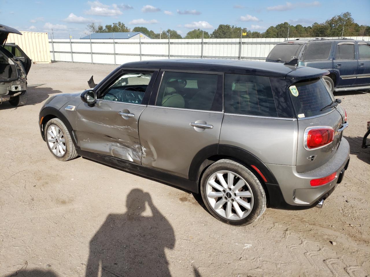 2017 MINI Cooper - Image 2
