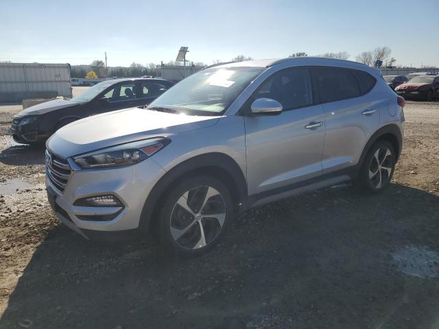  HYUNDAI TUCSON 2017 Серебристый