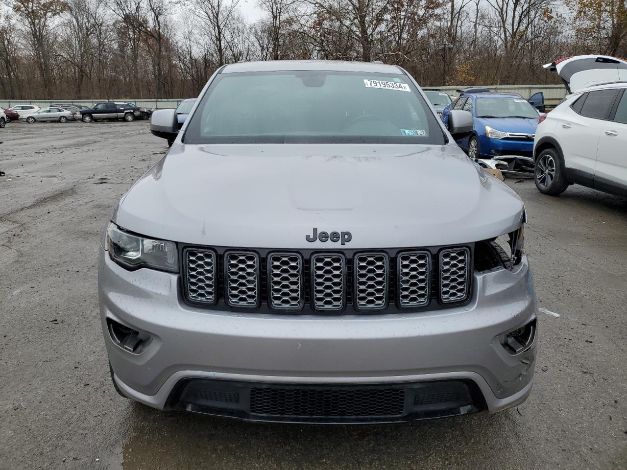 2018 Jeep Grand Cherokee - Image 5