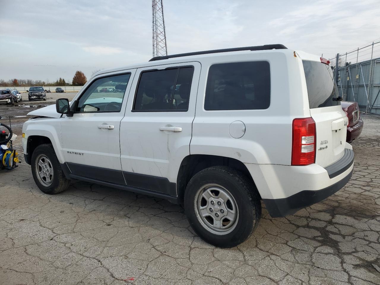 VIN 1C4NJRBB5FD411675 2015 JEEP PATRIOT no.2