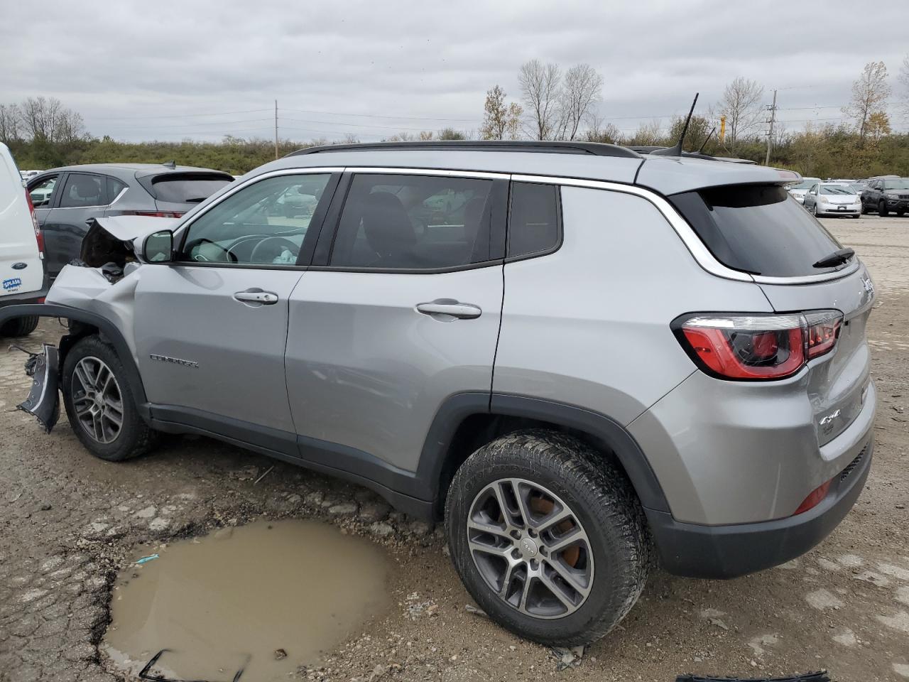 2017 Jeep Compass - Image 2