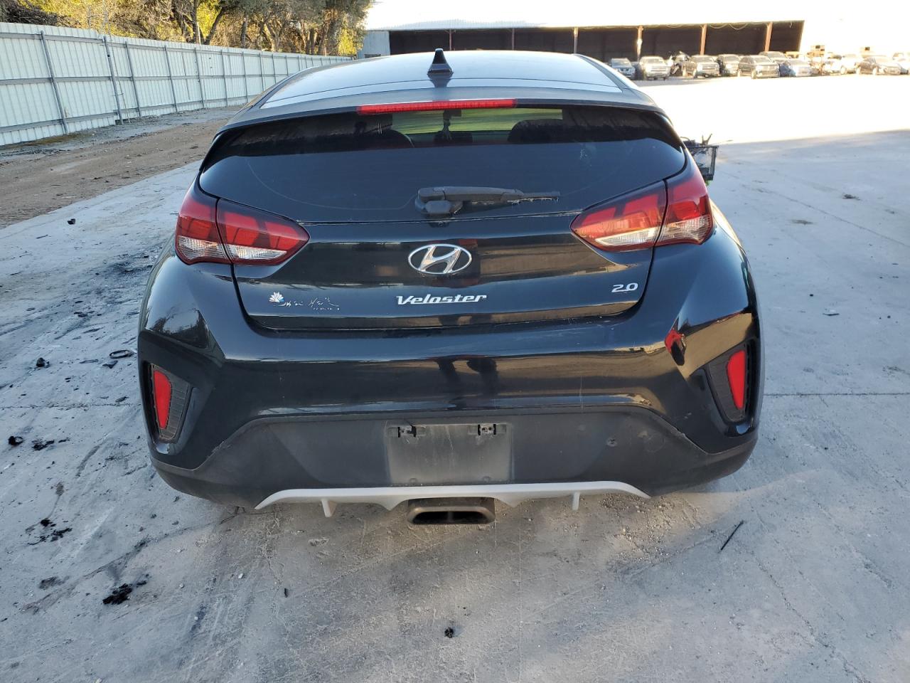 2020 Hyundai Veloster Base VIN: KMHTG6AF6LU020700 Lot: 82023254