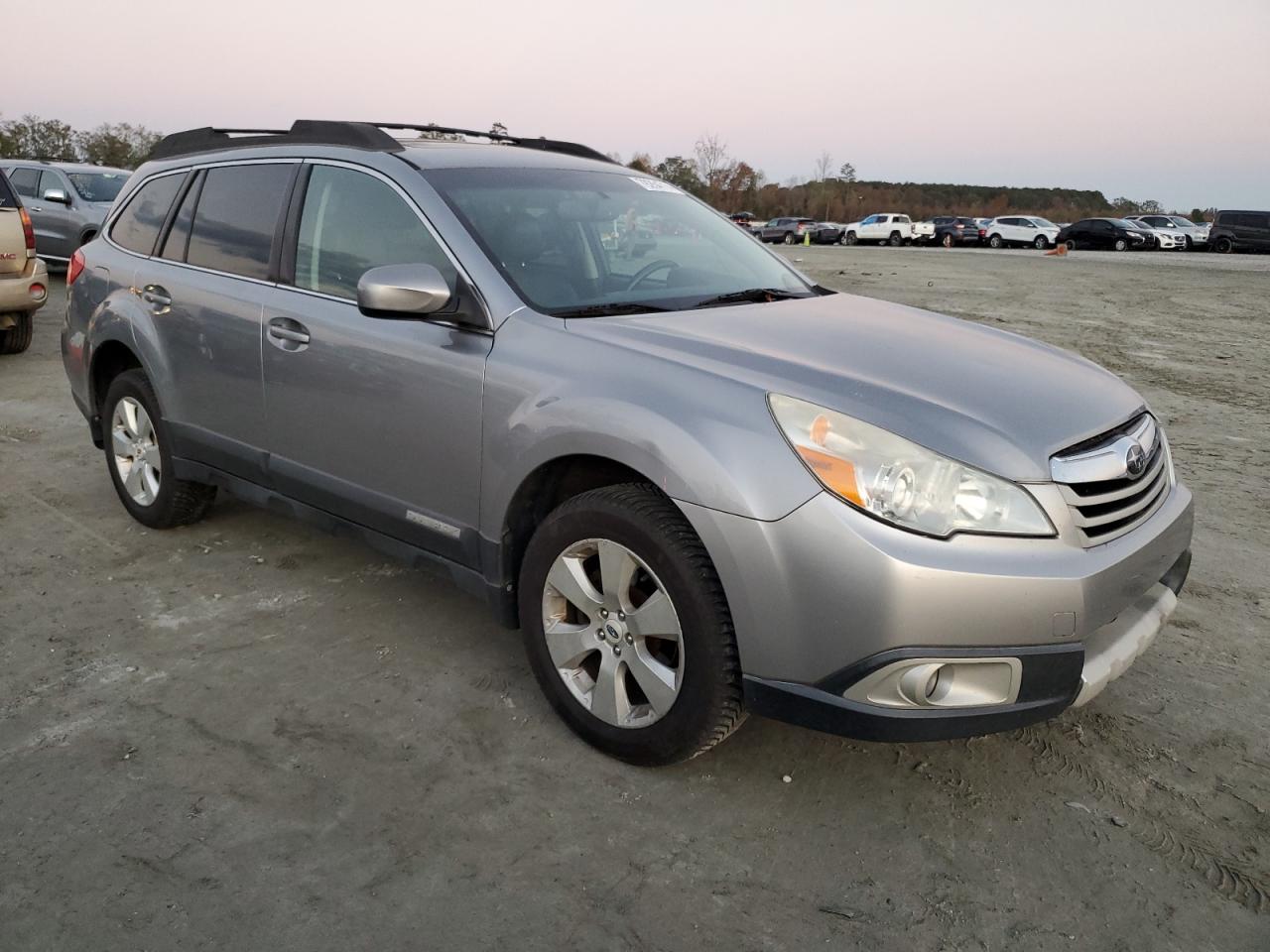 2011 Subaru Outback - Image 4
