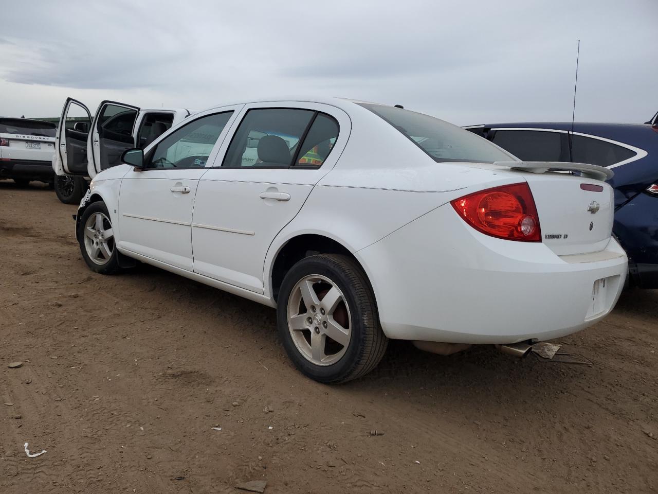2007 Chevrolet Cobalt - Image 2