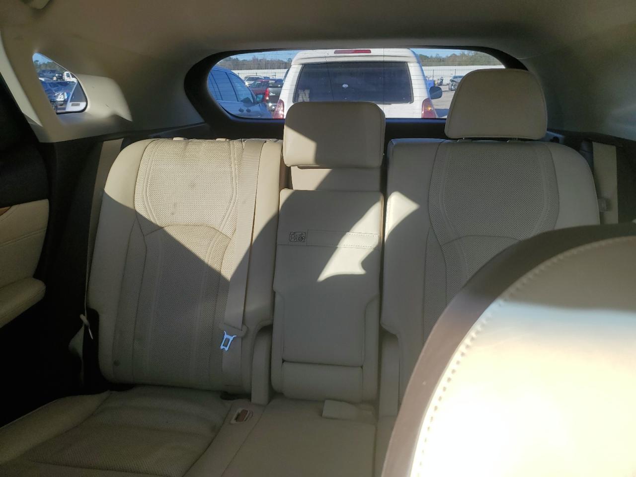 2017 Lexus RX - Image 10