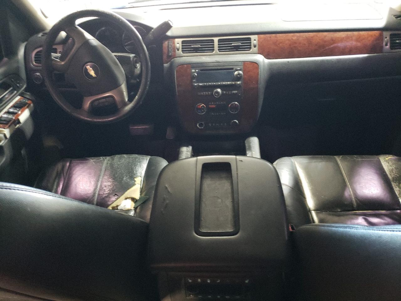 2014 Chevrolet Suburban C1500 Lt VIN: 1GNSCJE00ER201390 Lot: 68724205