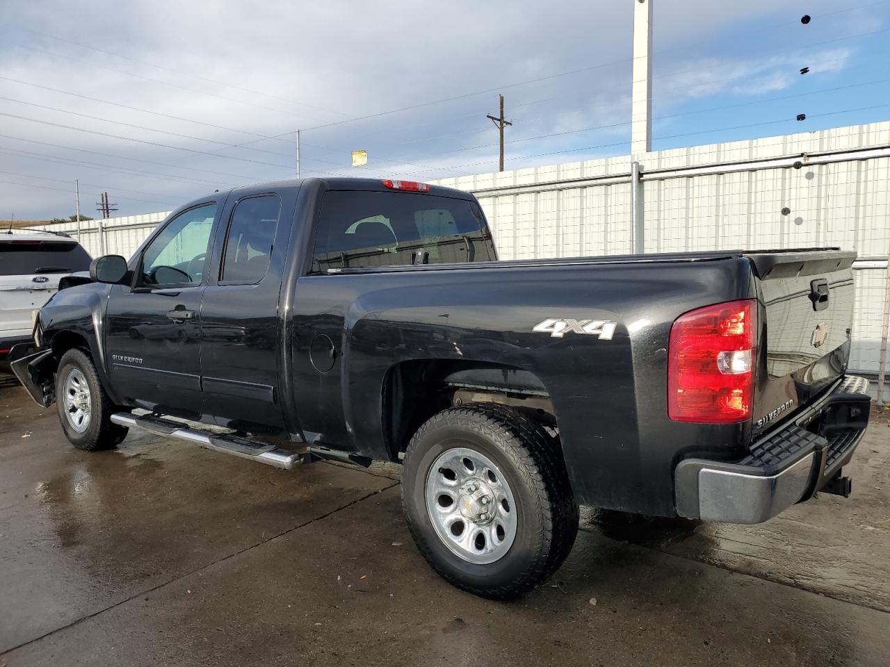 2013 Chevrolet Silverado - Image 2