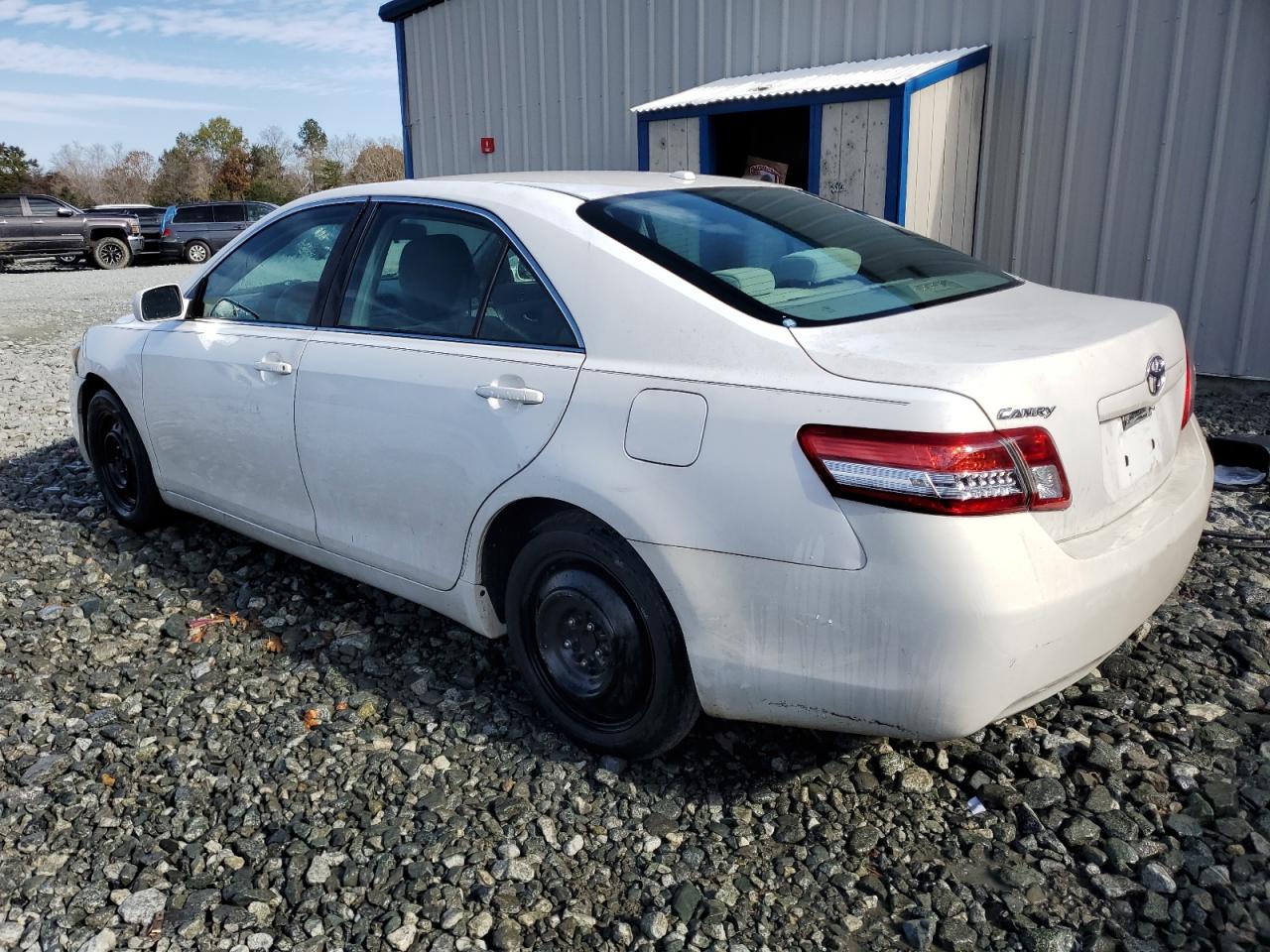 2011 Toyota Camry - Image 2